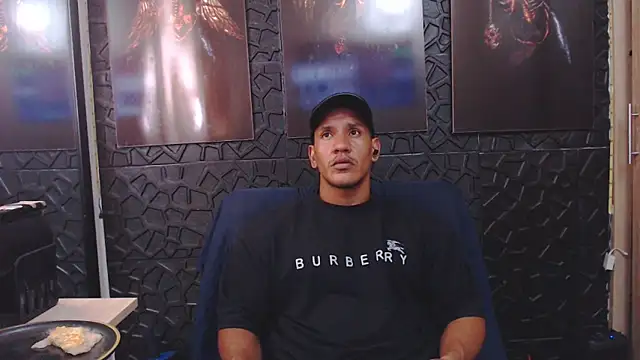 Snapshot of viktor_herrera chatting on 4, 5, 2026 viktor herrera online show from 4, 5, 2026