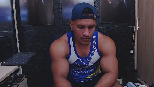 Snapshot of viktor_herrera chatting on 25, 5, 2026 viktor herrera online show from 25, 5, 2026