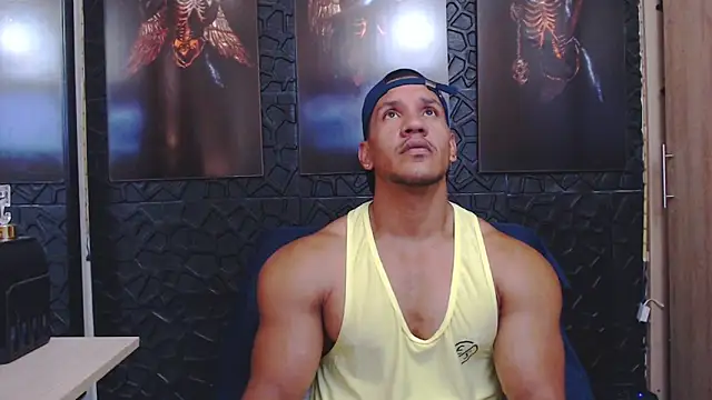 Snapshot of viktor_herrera chatting on 9, 5, 2026 viktor herrera online show from 9, 5, 2026