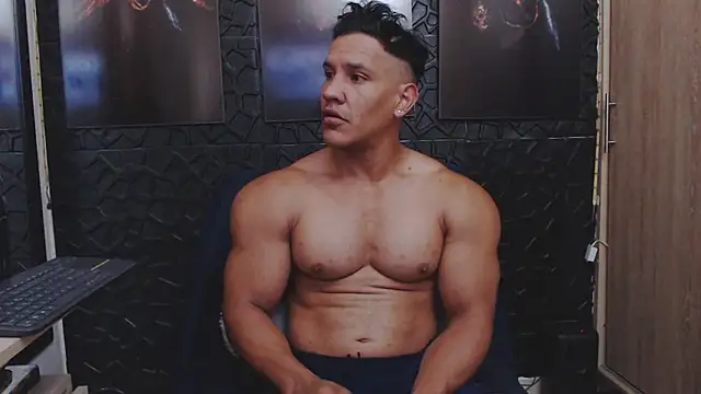 Snapshot of viktor_herrera chatting on 17, 5, 2026 viktor herrera online show from 17, 5, 2026