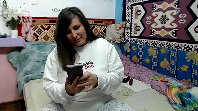 Adelinemilf online show from 10, 4, 2026