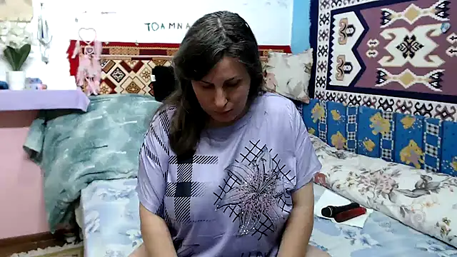 Adelinemilf online show from 4, 6, 2026