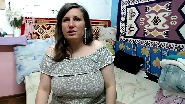 Adelinemilf online show from 15, 5, 2026