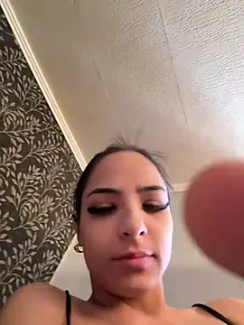 Evelin199 online show from 10, 4, 2026