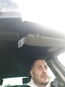 Snapshot of colosone chatting on 7, 10, 2025 colosone online show from 7, 10, 2025