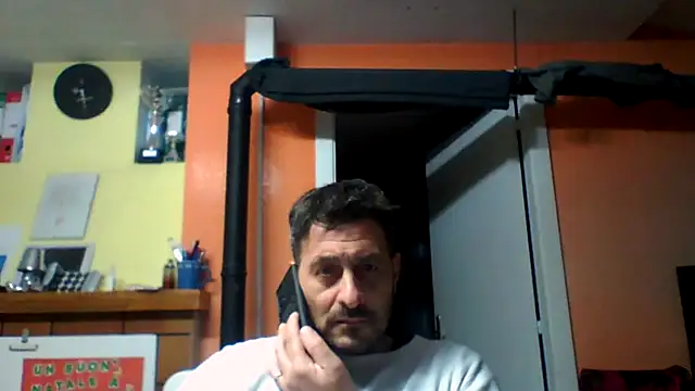 Snapshot of colosone chatting on 6, 1, 2026 colosone online show from 6, 1, 2026