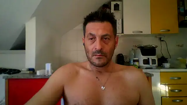 Snapshot of colosone chatting on 24, 5, 2026 colosone online show from 24, 5, 2026