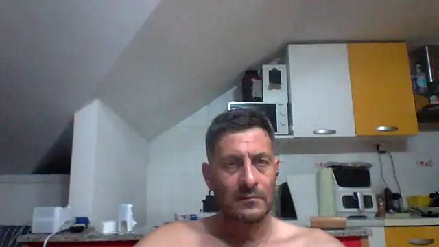 Snapshot of colosone chatting on 26, 5, 2026 colosone online show from 26, 5, 2026
