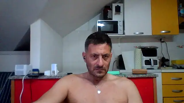 Snapshot of colosone chatting on 27, 5, 2026 colosone online show from 27, 5, 2026