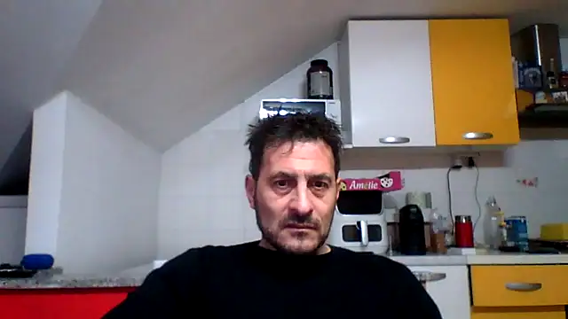 Snapshot of colosone chatting on 4, 12, 2025 colosone online show from 4, 12, 2025