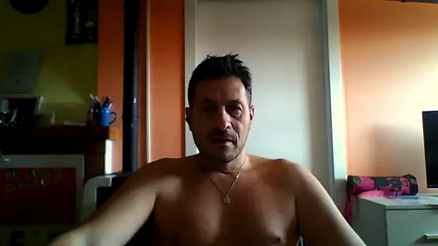 Snapshot of colosone chatting on 10, 1, 2026 colosone online show from 10, 1, 2026