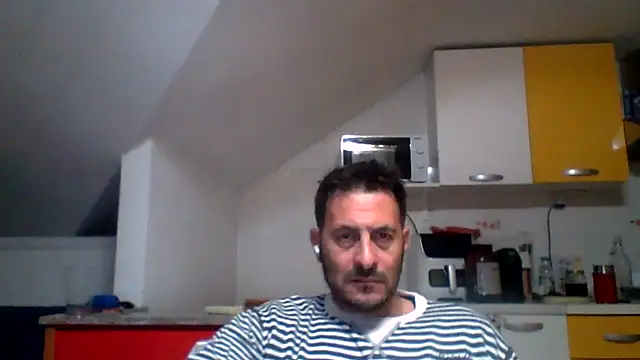 Snapshot of colosone chatting on 31, 10, 2025 colosone online show from 31, 10, 2025