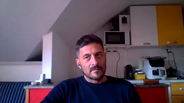 Snapshot of colosone chatting on 14, 5, 2026 colosone online show from 14, 5, 2026