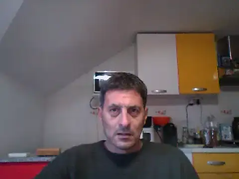 Snapshot of colosone chatting on 15, 10, 2025 colosone online show from 15, 10, 2025