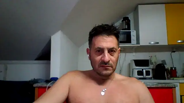 Snapshot of colosone chatting on 21, 11, 2025 colosone online show from 21, 11, 2025