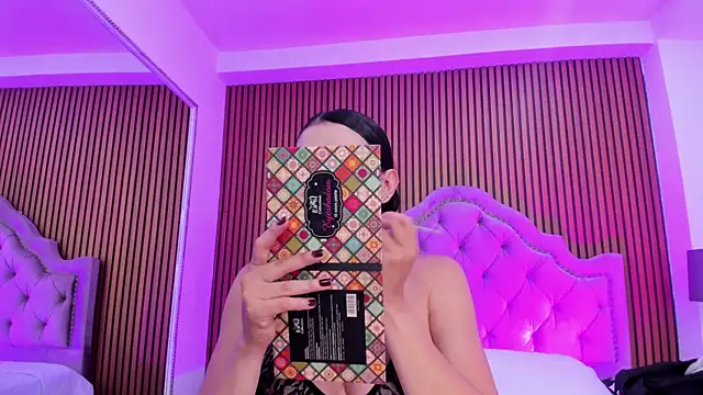 Violett hott  online show from 10, 1, 2026