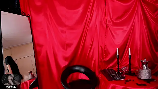 Sacred Sin Room online show from 16, 2, 2026