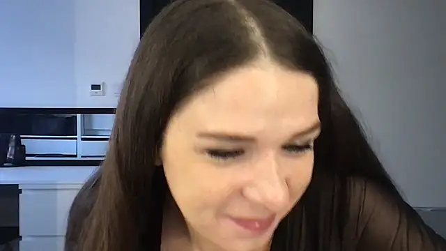 Little Mia Secret online show from 18, 7, 2026