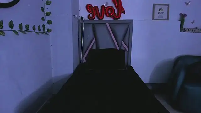 Luna  02 online show from 14, 4, 2026