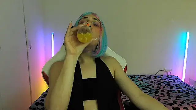 HoneyValentine online show from 15, 3, 2026