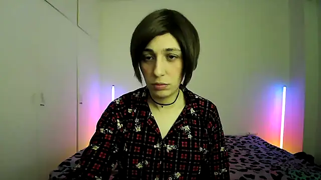 HoneyValentine online show from 16, 2, 2026