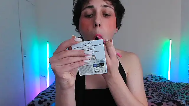 HoneyValentine online show from 20, 3, 2026