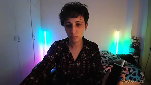 HoneyValentine online show from 18, 5, 2026