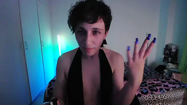 HoneyValentine online show from 4, 6, 2026