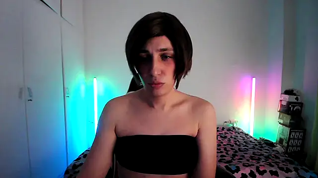 HoneyValentine online show from 3, 4, 2026