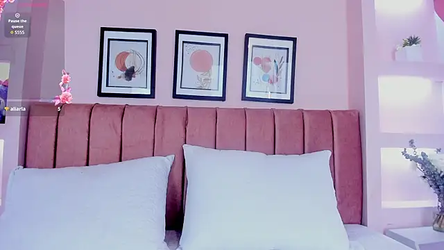 Katteyes   online show from 21, 4, 2026