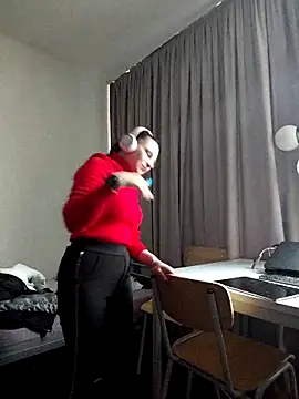 LissieDemons online show from 2, 2, 2026