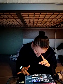 LissieDemons online show from 11, 2, 2026