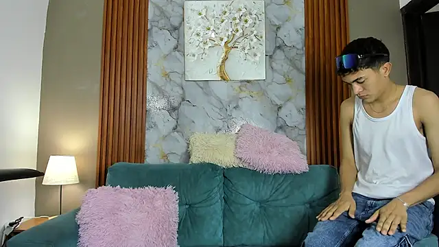 AVENGER BOYS2026 online show from 15, 3, 2026