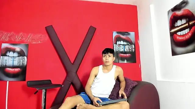Snapshot of AVENGER_BOYS2026 chatting on 16, 5, 2026 AVENGER BOYS2026 online show from 16, 5, 2026