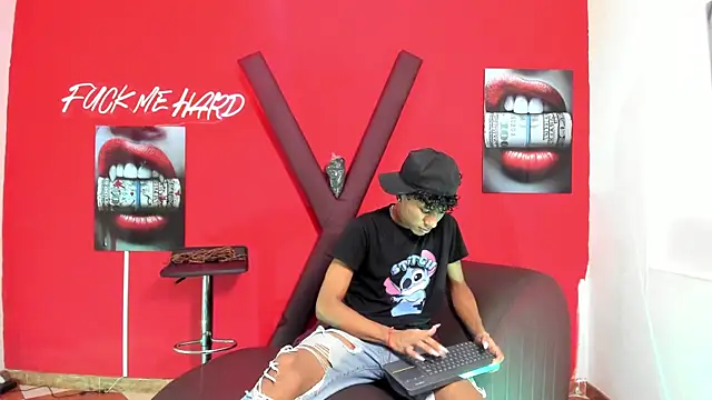 Snapshot of MAPOLA_GREAT chatting on 5, 4, 2026 MAPOLA GREAT online show from 5, 4, 2026