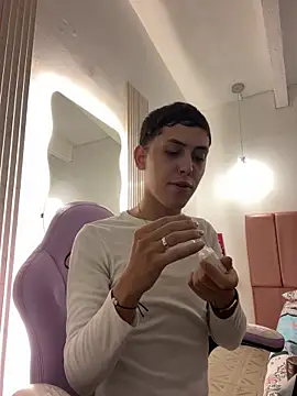 Iamcami  online show from 23, 2, 2026