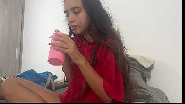 Snapshot of Sarah_sumemers chatting on 6, 7, 2026 Sarah sumemers online show from 6, 7, 2026