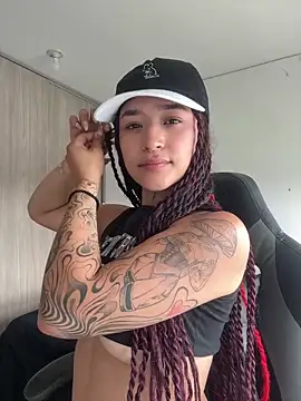 crystal dlun online show from 11, 3, 2026