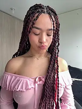 crystal dlun online show from 24, 2, 2026