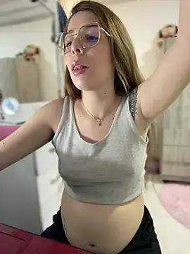Snapshot of NatalyPinky chatting on 12, 5, 2026 NatalyPinky online show from 12, 5, 2026