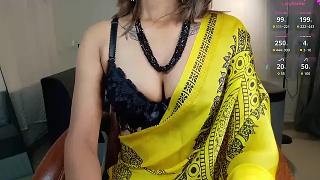 Snapshot of SugarAura chatting on 3, 6, 2026 SugarAura online show from 3, 6, 2026