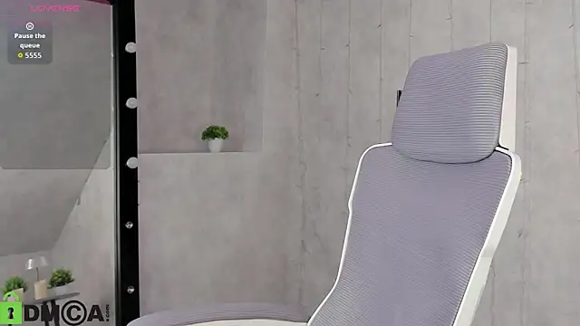 Alicia Adammss online show from 3, 2, 2026