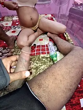 Snapshot of savitaxbhabhi chatting on 10, 6, 2026 savitaxbhabhi online show from 10, 6, 2026