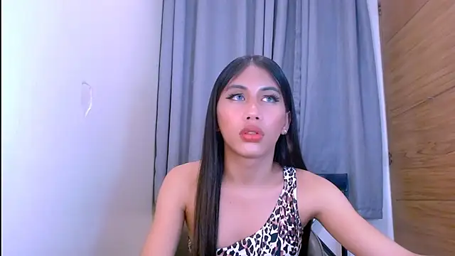 bigmeatcock luna online show from 17, 1, 2026