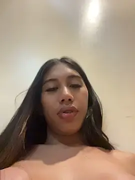Snapshot of bigmeatcock_luna chatting on 5, 7, 2026 bigmeatcock luna online show from 5, 7, 2026