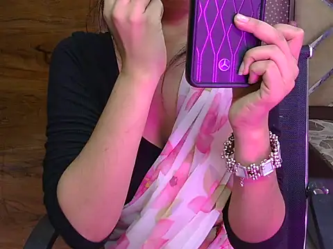 sweet riyaaa online show from 22, 4, 2026