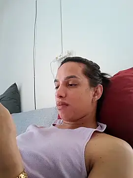 Snapshot of ofjuliaa chatting on 15, 5, 2026 ofjuliaa online show from 15, 5, 2026