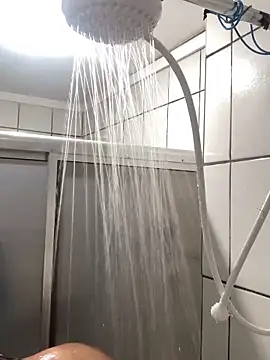 ofjuliaa online show from 4, 3, 2026