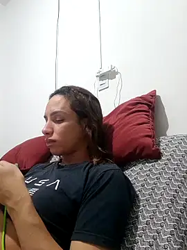 ofjuliaa online show from 7, 4, 2026