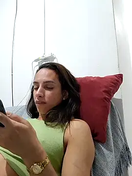 Snapshot of ofjuliaa chatting on 17, 5, 2026 ofjuliaa online show from 17, 5, 2026